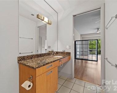 1133 Metropolitan Avenue - Photo Thumbnail 20