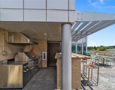 1133 Metropolitan Avenue - Photo Thumbnail 29