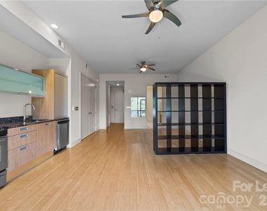 1133 Metropolitan Avenue - Photo Thumbnail 11