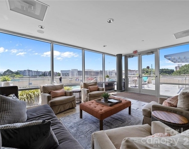 1133 Metropolitan Avenue - Photo Thumbnail 34