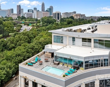 1133 Metropolitan Avenue - Photo Thumbnail 24