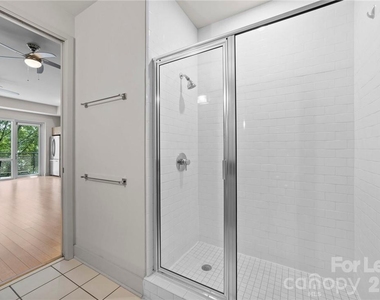 1133 Metropolitan Avenue - Photo Thumbnail 22