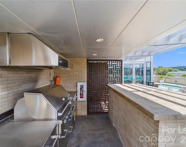 1133 Metropolitan Avenue - Photo Thumbnail 30