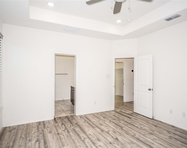 3508 Highland Bayou Drive - Photo Thumbnail 7