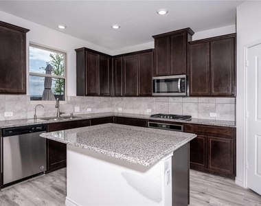 3508 Highland Bayou Drive - Photo Thumbnail 5