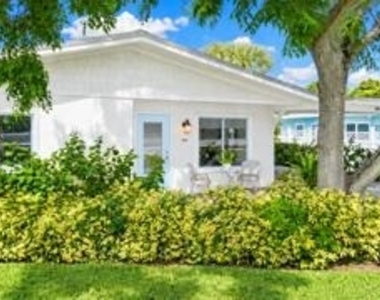 908 Se Krueger Parkway - Photo Thumbnail 1