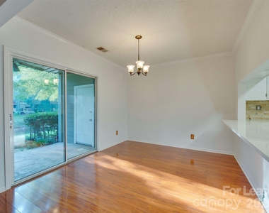 19827 Henderson Road - Photo Thumbnail 10