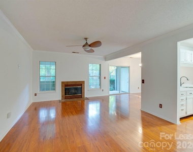 19827 Henderson Road - Photo Thumbnail 4