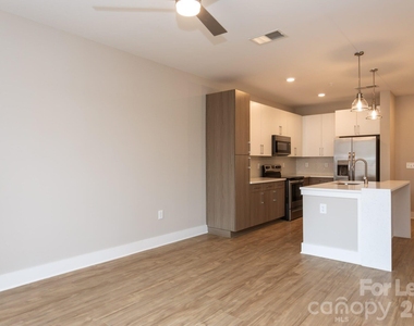 222 S Main Street - Photo Thumbnail 4