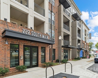 222 S Main Street - Photo Thumbnail 7