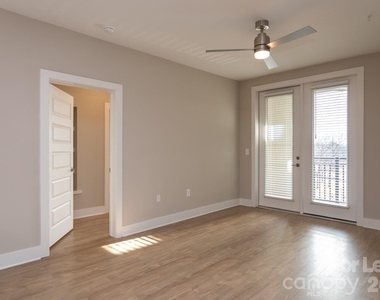 222 S Main Street - Photo Thumbnail 2