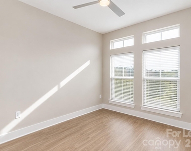 222 S Main Street - Photo Thumbnail 3
