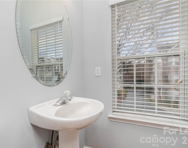 11448 Destin Lane - Photo Thumbnail 10