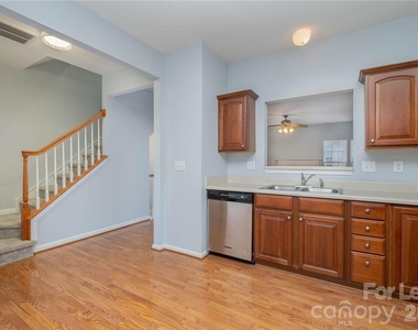 11448 Destin Lane - Photo Thumbnail 8
