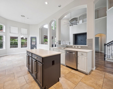 344 Huffman Bluff - Photo Thumbnail 13