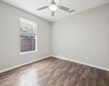 344 Huffman Bluff - Photo Thumbnail 8