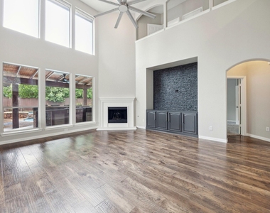 344 Huffman Bluff - Photo Thumbnail 9