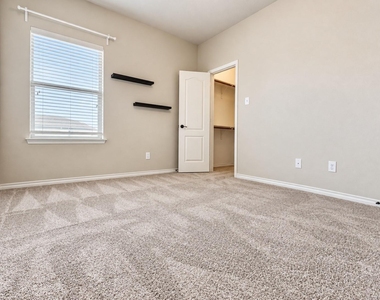 4248 Comanche Drive - Photo Thumbnail 11