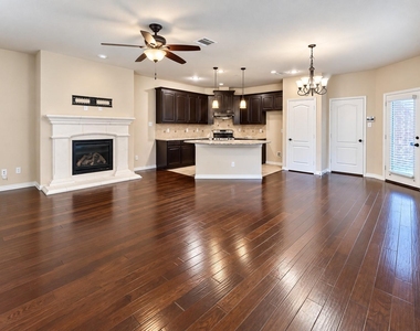 4248 Comanche Drive - Photo Thumbnail 2