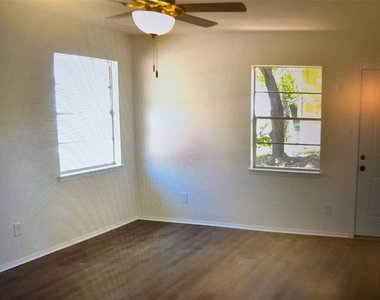 2701 Livingston Avenue - Photo Thumbnail 6
