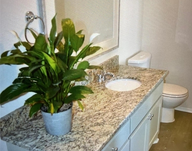 2701 Livingston Avenue - Photo Thumbnail 5