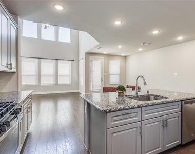 4580 Titus Circle - Photo Thumbnail 8