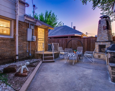2745 Ivandell Avenue - Photo Thumbnail 32