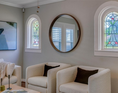 2745 Ivandell Avenue - Photo Thumbnail 6