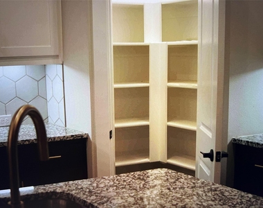 7220 Merlot Place - Photo Thumbnail 3