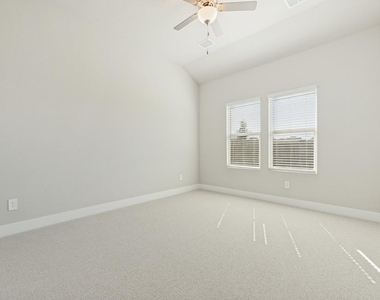 1411 Buck Run Drive - Photo Thumbnail 5