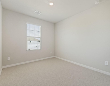 1411 Buck Run Drive - Photo Thumbnail 10