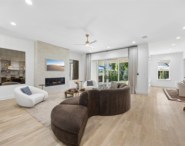 3722 Cortez Drive - Photo Thumbnail 6