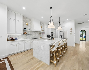 3722 Cortez Drive - Photo Thumbnail 11