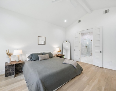 3722 Cortez Drive - Photo Thumbnail 15