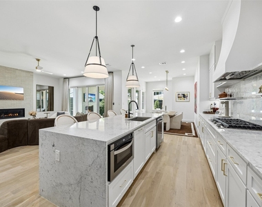 3722 Cortez Drive - Photo Thumbnail 12