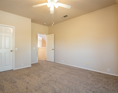 3956 Cobblestone Court - Photo Thumbnail 17
