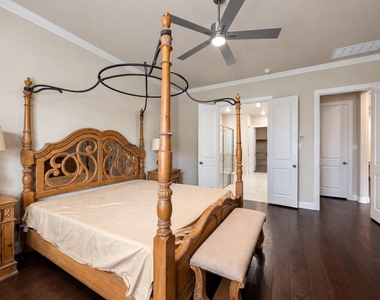 1603 Coventry Court - Photo Thumbnail 11
