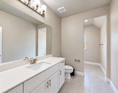 1603 Coventry Court - Photo Thumbnail 32