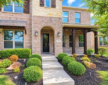 1603 Coventry Court - Photo Thumbnail 1