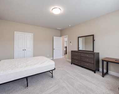 1603 Coventry Court - Photo Thumbnail 30