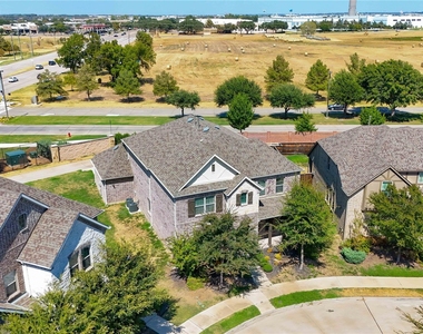 1603 Coventry Court - Photo Thumbnail 38