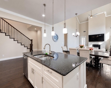 1603 Coventry Court - Photo Thumbnail 5