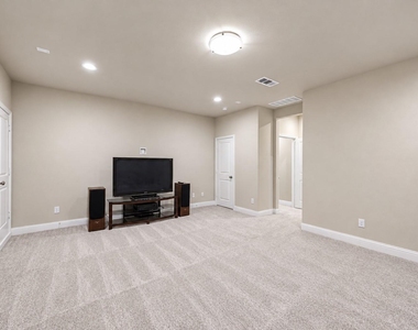 1603 Coventry Court - Photo Thumbnail 25