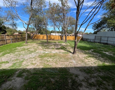 9527 Musgrave Drive - Photo Thumbnail 17