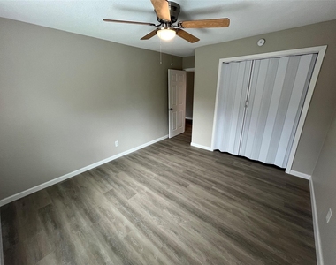 9527 Musgrave Drive - Photo Thumbnail 8