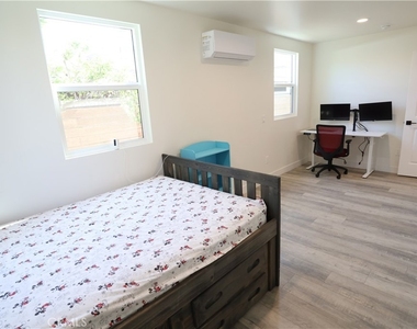 1113 W Hellman - Photo Thumbnail 32