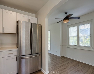 313 Venice Way - Photo Thumbnail 6