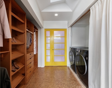 3858 Roble Vista Drive - Photo Thumbnail 14