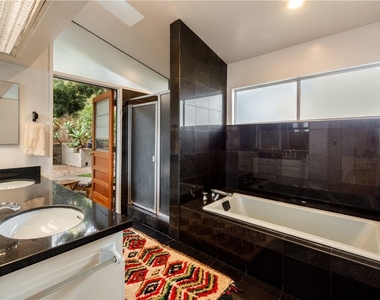 3858 Roble Vista Drive - Photo Thumbnail 16