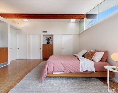 3858 Roble Vista Drive - Photo Thumbnail 11